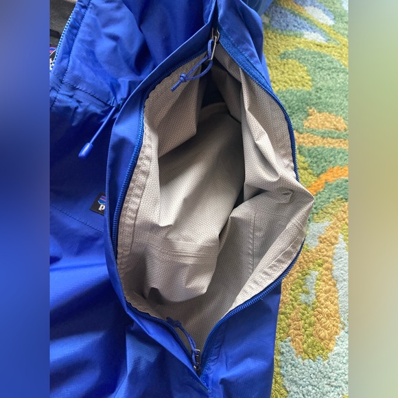NWOT- Patagonia Women's Torrentshell Rain Jacket - Picture 8 of 9
